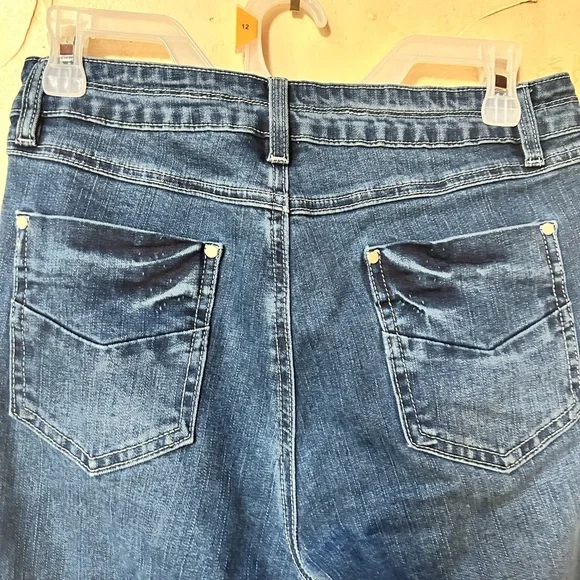 NWOT Flamingals Low Rise Butterfly Flare Jeans 👖 | NWOT Never Worn💨🔥 - Picture 5 of 15